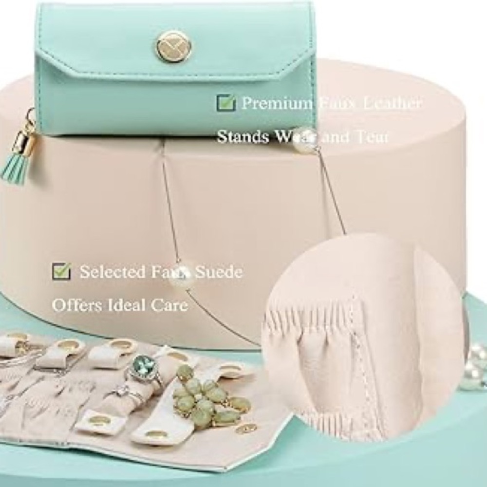 Vegan Leather Mint Green Travel Jewelry Organizer  Compact Roll Up Case NWOT